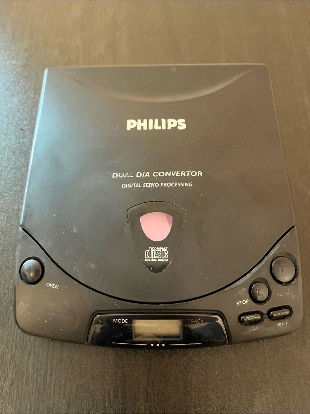 Philips AZ 6831 Vintage portable CD player. - Dual D/A Converter